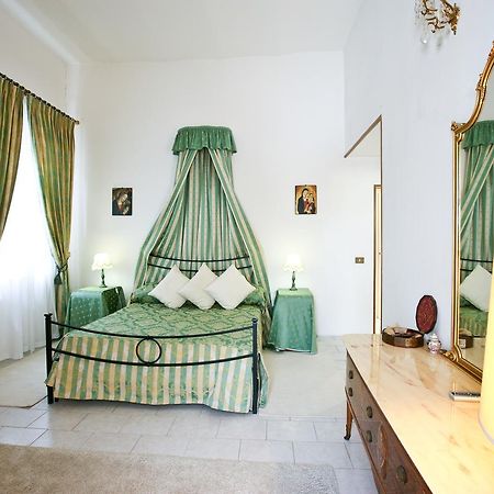 Villa Grant Relais Помеция Экстерьер фото